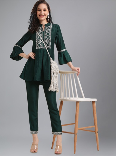 HERE&NOW Green Embroidered Mandarin Collar Tunic With Trousers