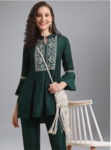 HERE&NOW Green Embroidered Mandarin Collar Tunic With Trousers