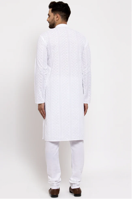 MEN WHITE EMBROIDERED KURTA WITH PYJAMAS