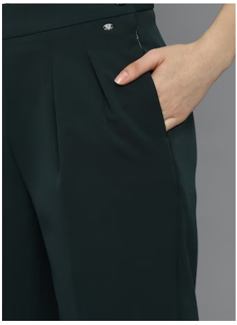 Women Green Regular Fit Solid Casual Trousers