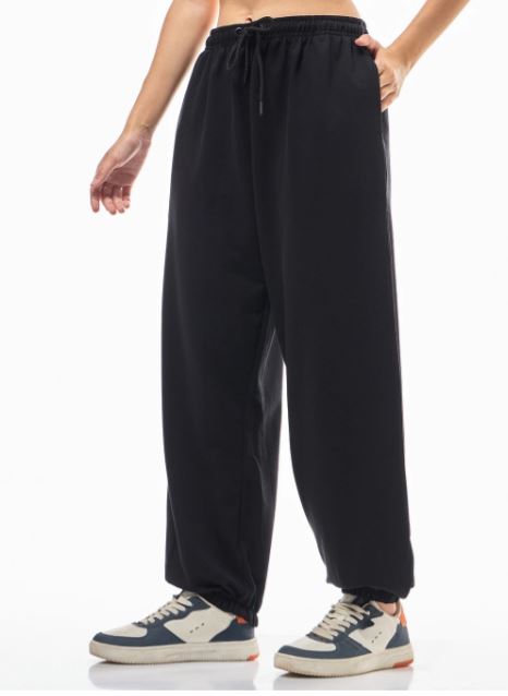 Bewakoof Women's Black Super Loose Fit Joggers