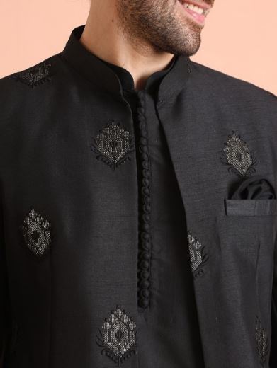 Aljaami Jodhpuri Bandhgala Solid Men Suit