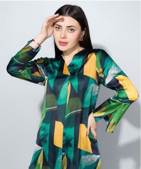 Bannos Swagger Abstract Printed Top With Pyjamas