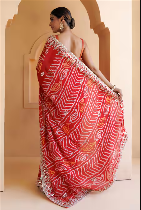 Red Pure Georgette Hand Bandhani Saree With Unstitched Blouse Piece For Women