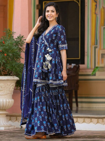 HEBA Floral Printed V-Neck Three-Quarter Sleeves Kurta with Palazzos & With Dupatta