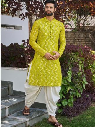 Ethnic Motifs Embroidered Regular Mirror Work Kurta with Patiala