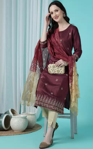 Women Silk Blend Kurta Pant Dupatta Set