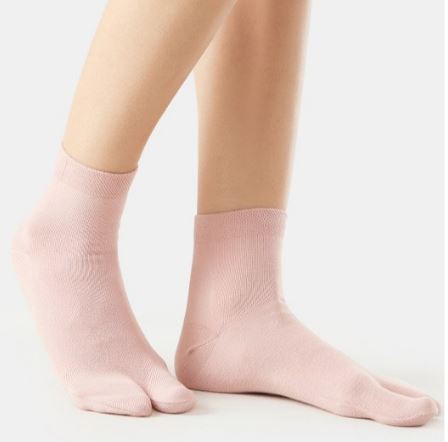 7487 Womens Compact Cotton Stretch Toe Socks