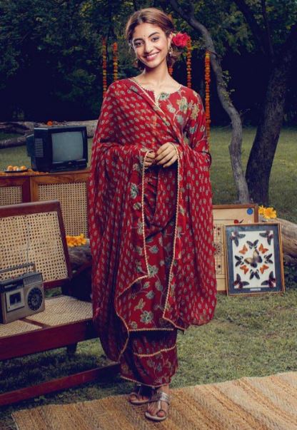 Women Maroon Printed Poly Crepe Straight Kurta With Trousers & Dupatta