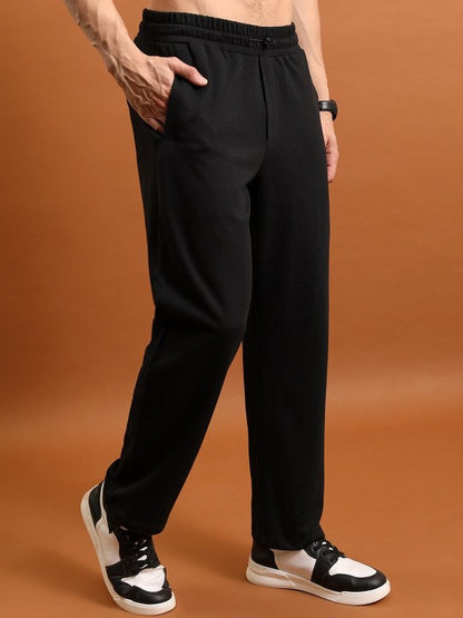 Men Relaxed-Fit Mid-Rise Track Pant