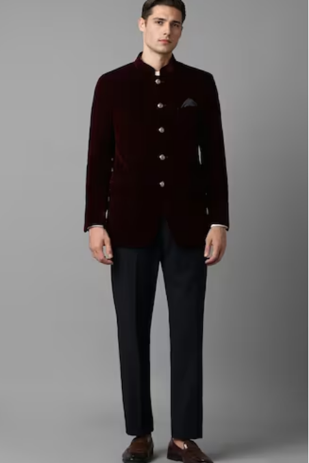 Men Maroon Regular Fit Solid Party Blazer