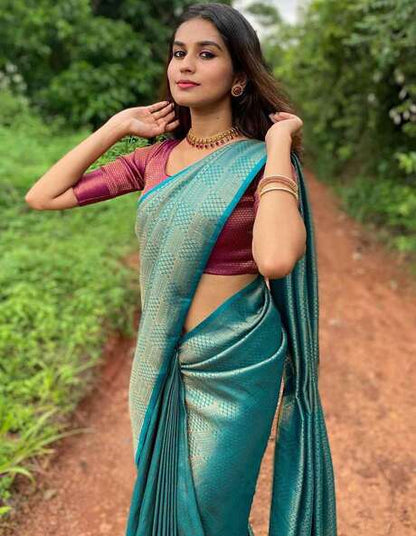 AVANTIKA FASHION Embellished Kanjivaram Soft Silk Saree with Blouse