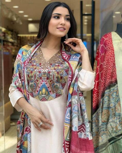 Women Embellished Straight Kurta Set