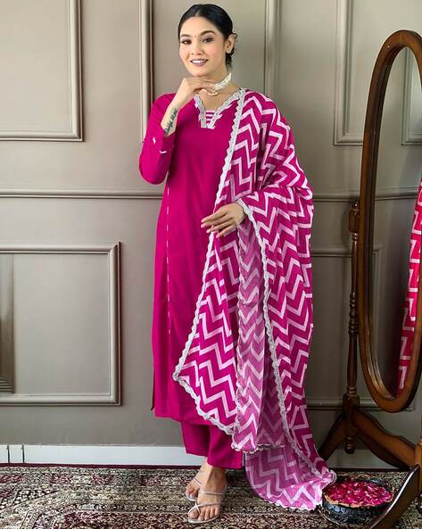 Women Embroidered Straight Kurta Set