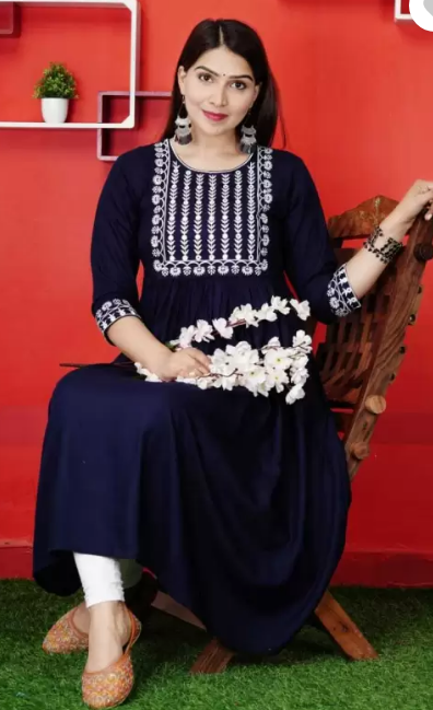 Women Embroidered Viscose Rayon Anarkali Kurta