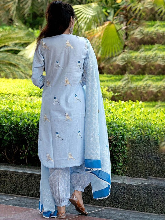 Printed Regular Thread Work Kurta With Trousers & Dupatta