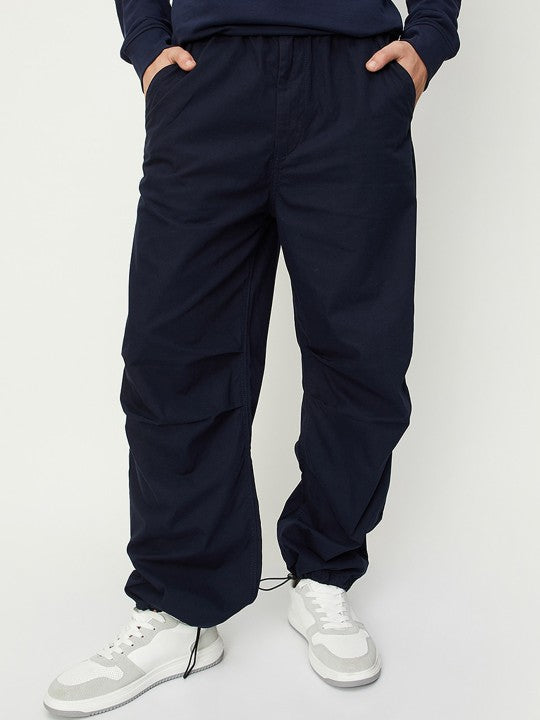 Men Mid-Rise Loose Fit Pure Cotton Trousers