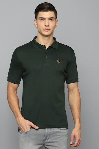 Men Olive Solid Polo Neck T-Shirt