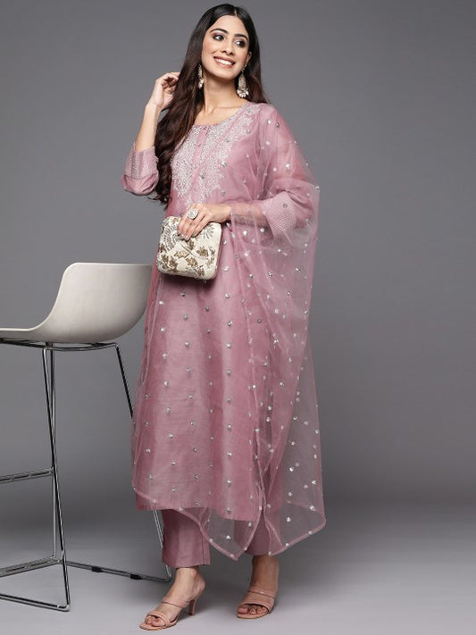 Floral Zari Embroidered Chanderi Silk Kurta With Trouser & Sequined Dupatta