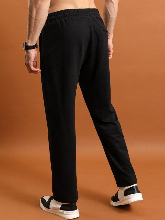 Men Relaxed-Fit Mid-Rise Track Pant