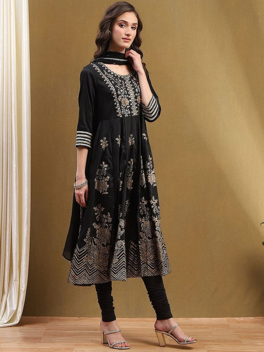 Women Round Neck Kurta with Churidar & With Dupatta