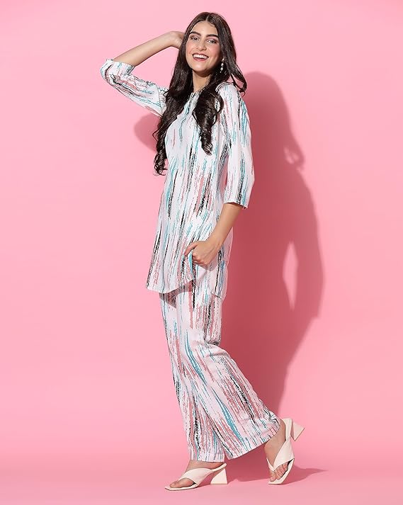 Women Printed Straight Kurta with Plazzo