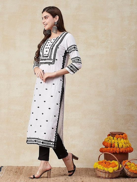 Women's Cotton Blend Chikankari Embroidered Straight Kurta