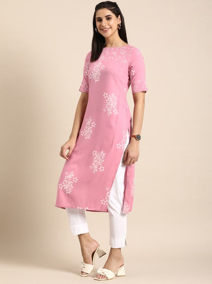 Bosaru Women Floral Print Straight Kurta