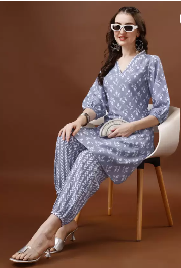 Women Cotton Blend Kurta Pant Set