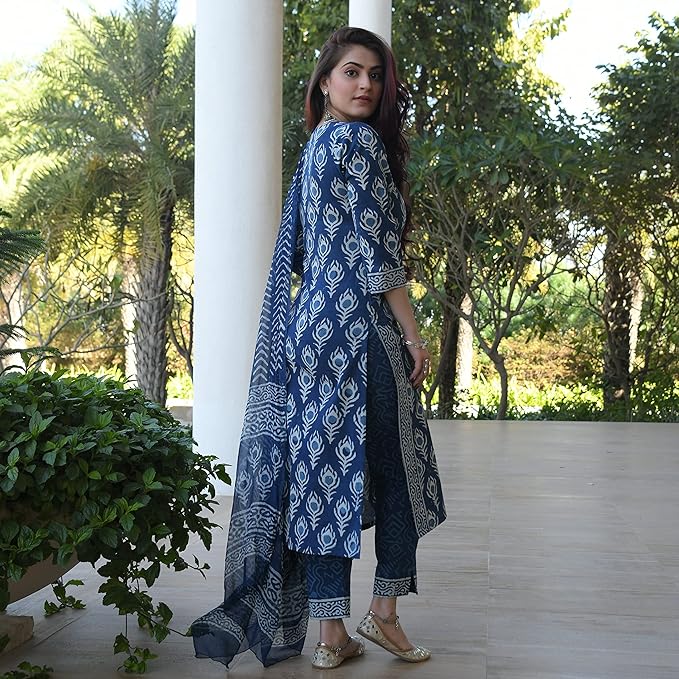 KLOSIA Women Blue Indigo Printed kurta Set With Dupatta