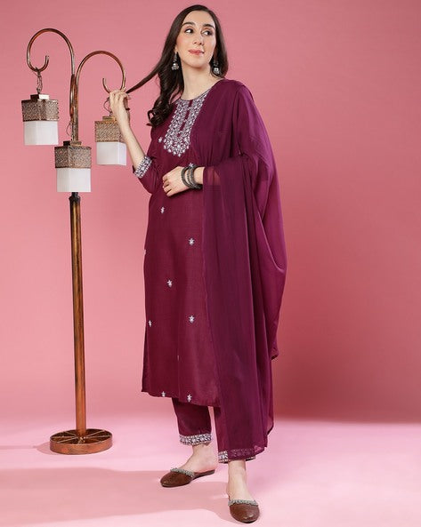 TRAHIMAM Women Embroidery Round-Neck Kurta Set with Dupatta