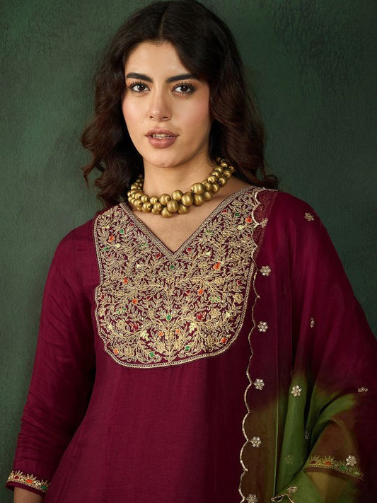 Ethnic Motifs Embroidered Thread Work Detail Straight Kurta & Trousers With Dupatta