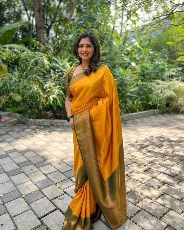 Bewitching Yellow Soft Silk Saree with Lissome Blouse Piece