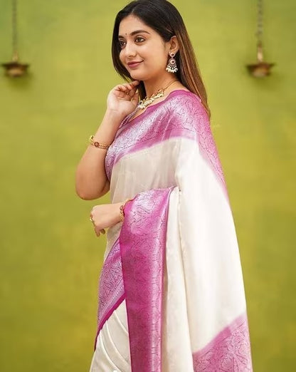 Women Banarasi Woven Saree with Contrast Border