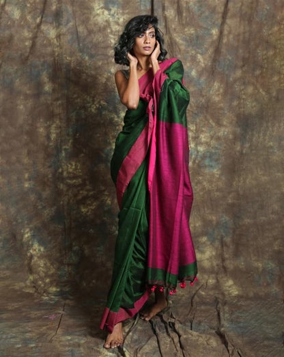 NEW SEASON Charukriti Green & Magenta Solid Handloom Saree