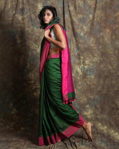 NEW SEASON Charukriti Green & Magenta Solid Handloom Saree