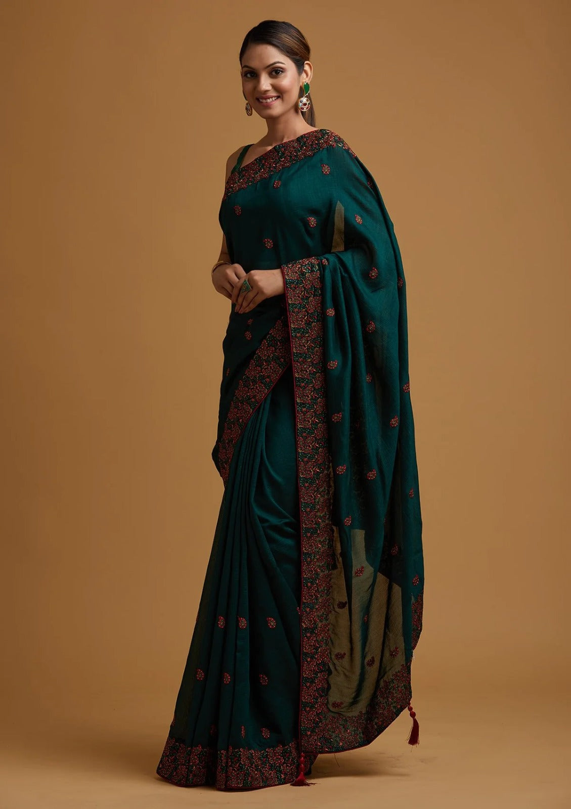 Bottle Green Threadwork Soft Silk Saree