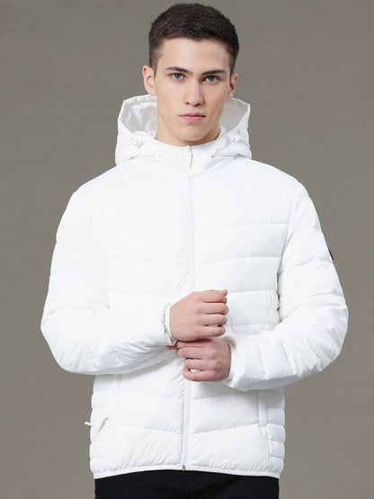 Men Solid Polyester Water Resistant Padded Jacket