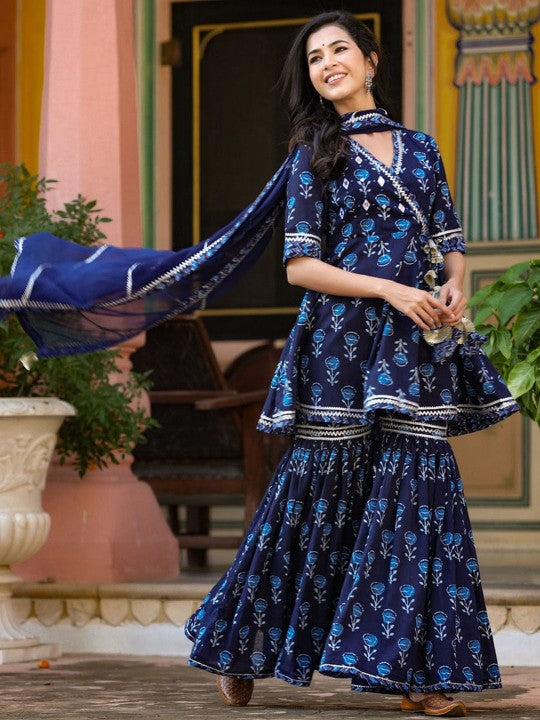 HEBA Floral Printed V-Neck Three-Quarter Sleeves Kurta with Palazzos & With Dupatta