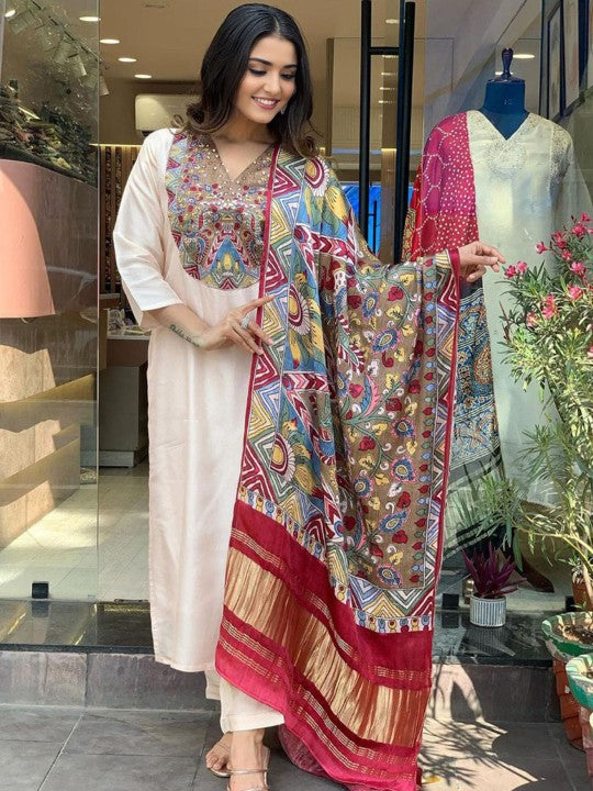 Ethnic Motifs Printed Straight Kurta With Trousers & Dupatta