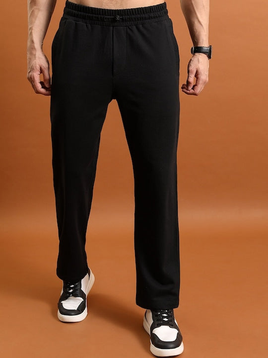 Men Relaxed-Fit Mid-Rise Track Pant