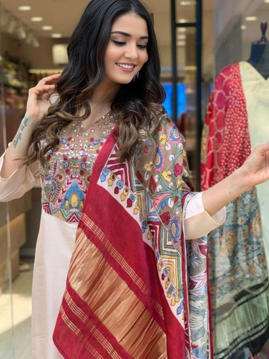 Ethnic Motifs Printed Straight Kurta With Trousers & Dupatta