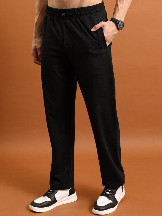 Men Relaxed-Fit Mid-Rise Track Pant