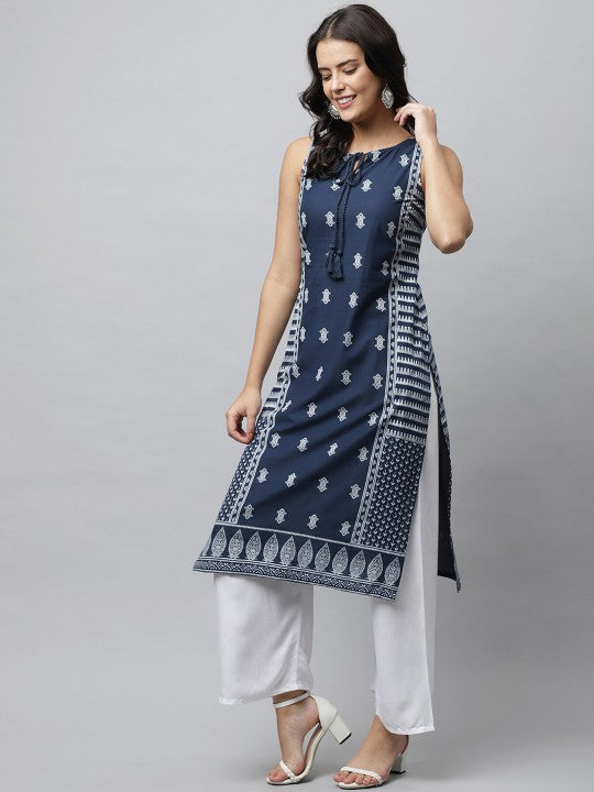 Women Blue & White Ethnic Motifs Printed Kurta