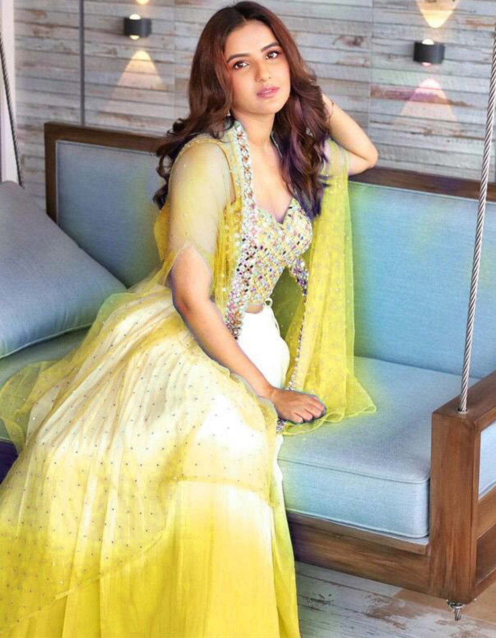 Jasmin Bhasin yellow Georgette Partywear Lehenga Choli