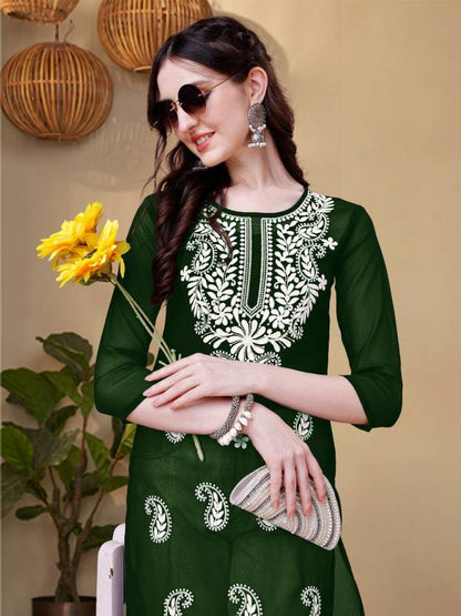 Women Chikan Embroidery Georgette Straight Kurta