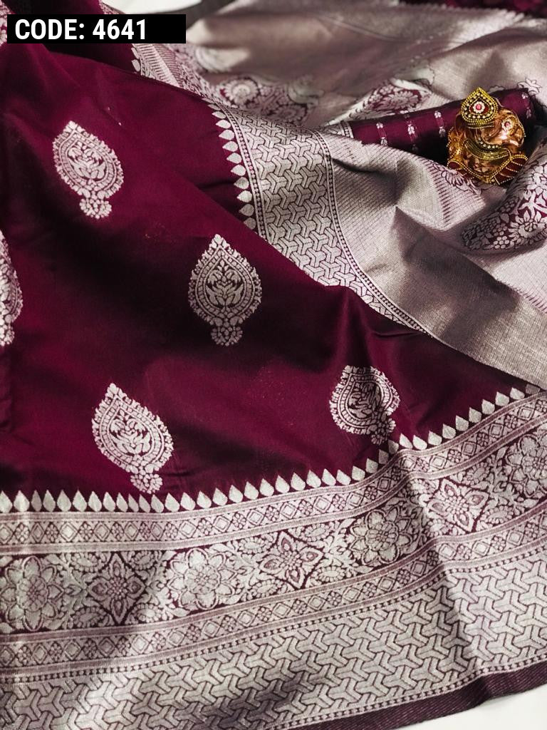 Magenta color soft banarasi silk saree with zari weaving pallu