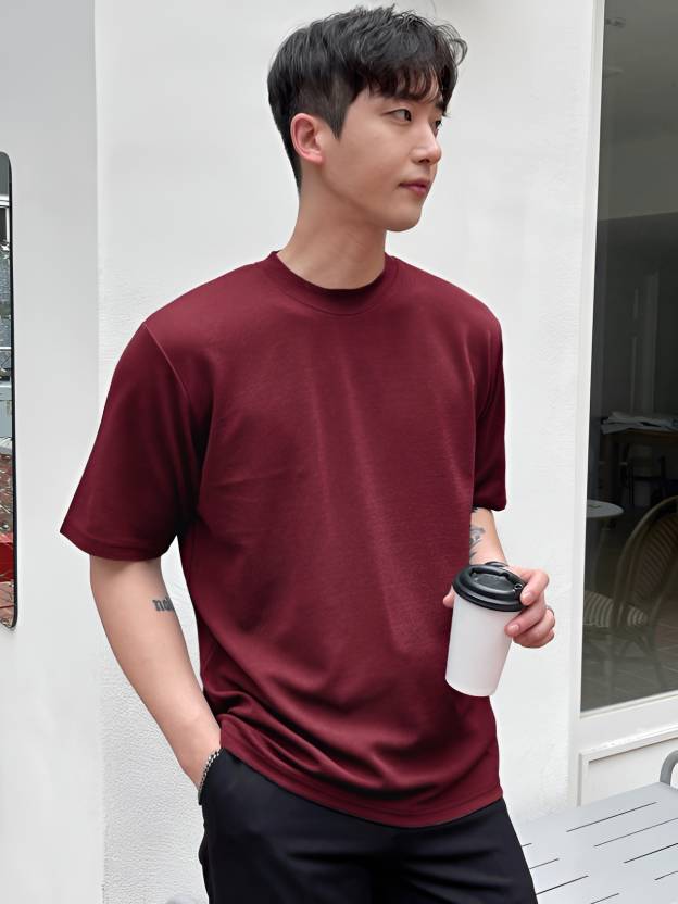 Men Solid Round Neck Cotton Blend Drop Shoulder Oversized T-shirt Men Solid Round Neck Cotton Blend Maroon T-Shirt