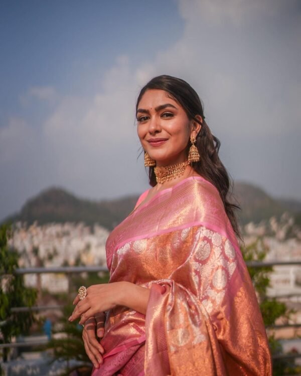 Festival Wear Jacquard Light Pink Saree - Image 3