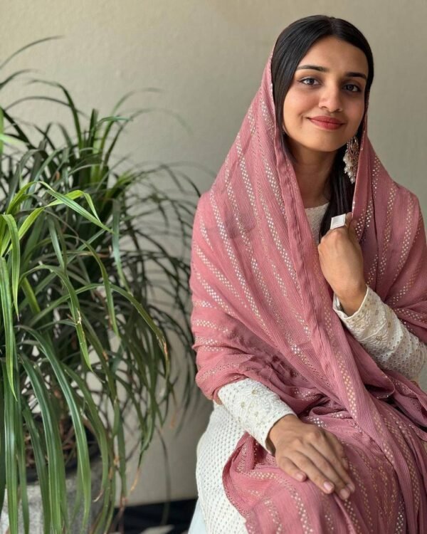 Women's Wear Embroidery White Kurta Set - Image 7